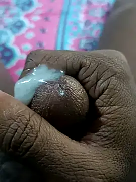peterhadly (M young) - Cum Show