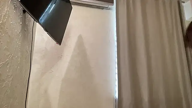 CapriceBaby live cam on StripChat