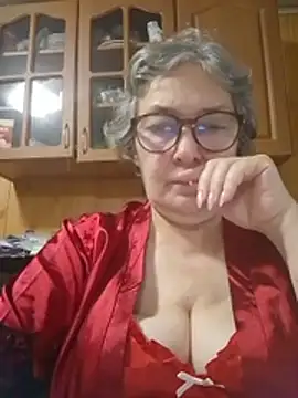 IrinaSweet54 live cam on StripChat