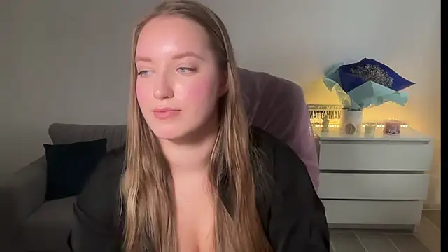 EvaMaddison live cam on StripChat
