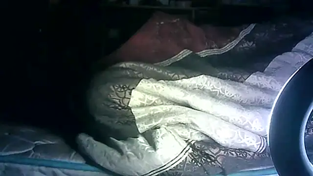 SINC3R3LY_FIR3 live cam