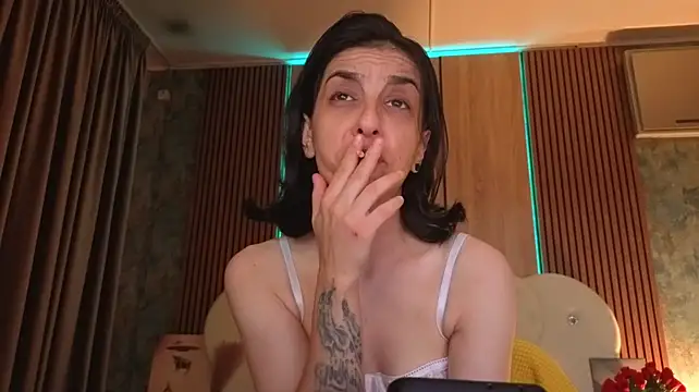 RedFlagXXX live cam on StripChat