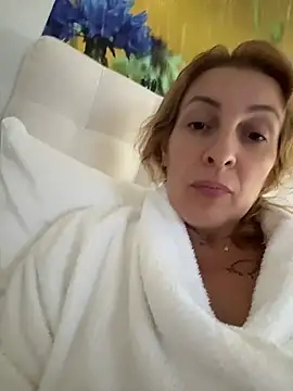 Hot-Milf4U live cam on StripChat