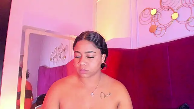 Sofi_Fox_ live cam on StripChat