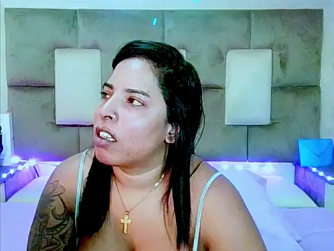 indiantopaz694u live cam on StripChat