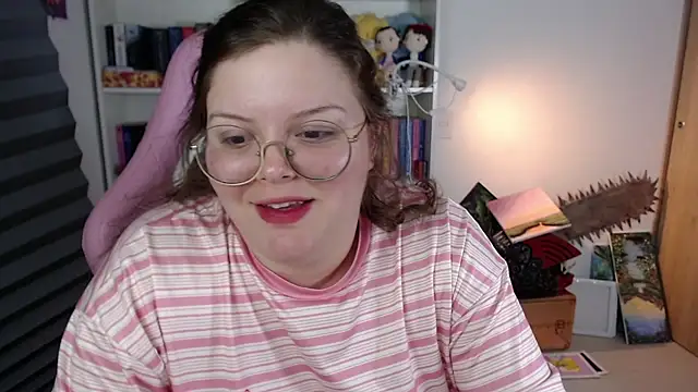 Gabiwaifu live cam on StripChat