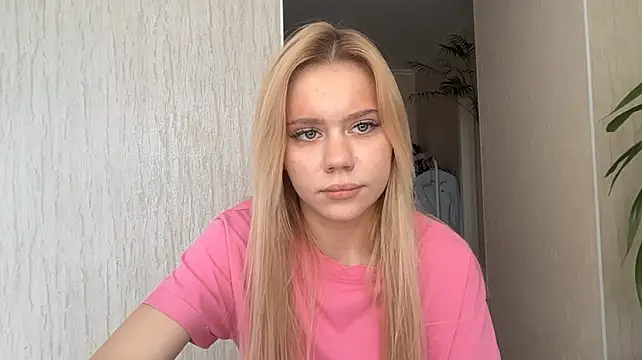Glamorforyou live cam on StripChat