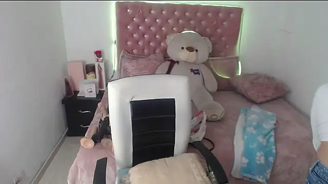 patty_squirt_ live cam on StripChat