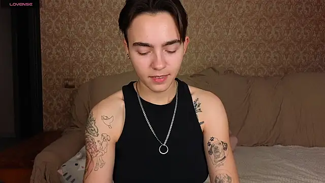 Lilihere_ live cam on StripChat