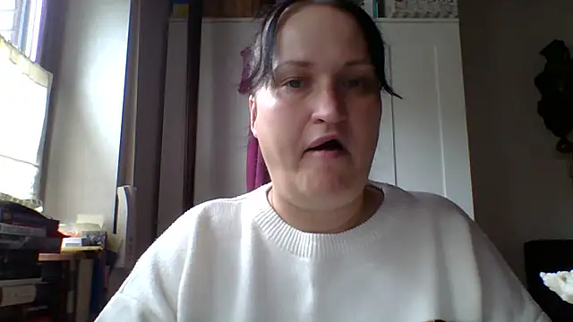 _squirty_cum_lady_ live cam on StripChat