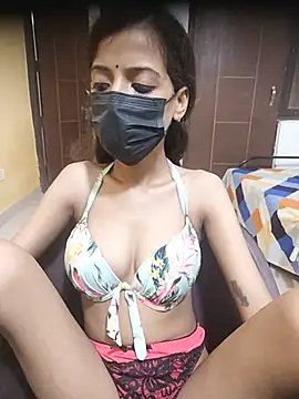 Somya-786 live cam on StripChat