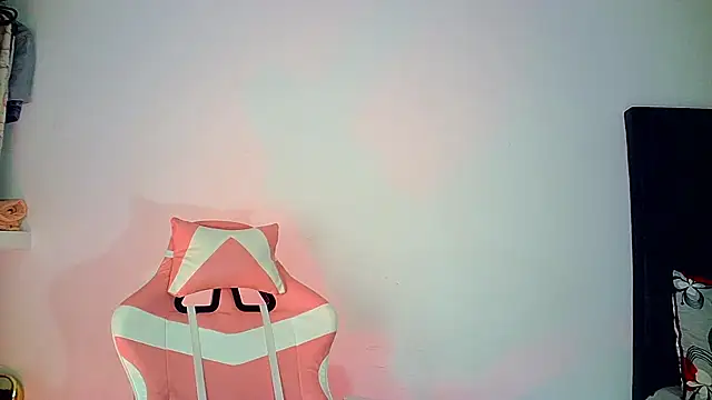 carmen14 live cam on StripChat