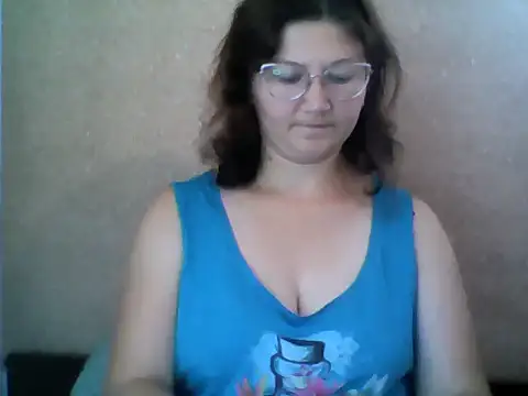 Oliviiaa_Valter live cam on StripChat