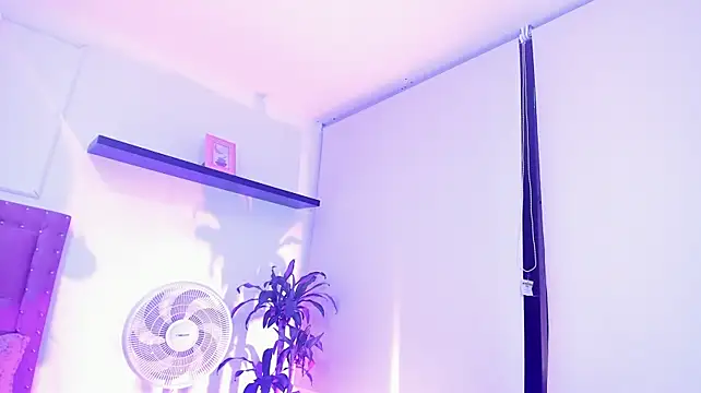 allison_mc live cam on StripChat