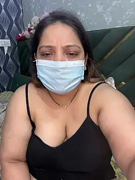 BarbieJasmine live cam on StripChat