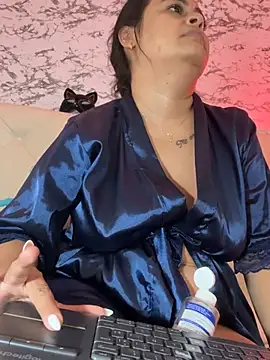 Lili__taylor live cam