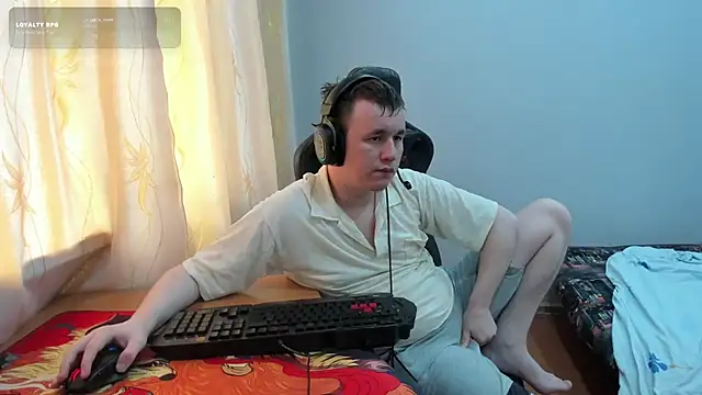 iliaskrislove live cam on StripChat