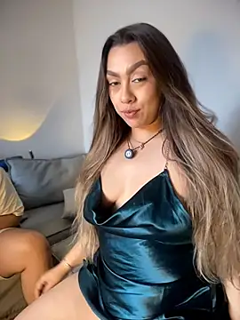 im_sophiie (G young) - 😈OPEN ASS (no Pantys) & CONTROL TOY😈