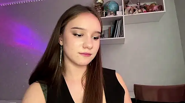 DonetteAlaya live cam on StripChat