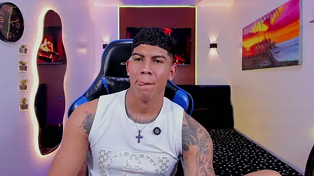 Damian_latinxxx live cam on StripChat