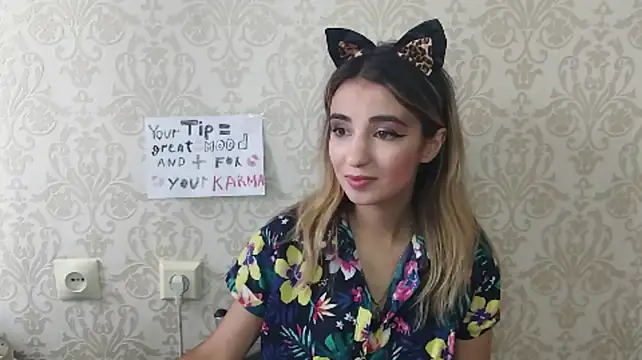 AminaGirls live cam on StripChat