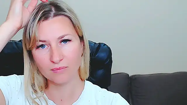 Incredible_Ariela live cam on StripChat