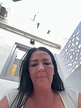 TiffanyRoxx live cam on StripChat