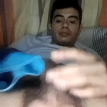 Ortiz3404 live cam on StripChat