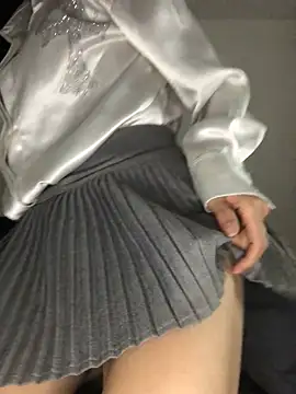 Writhing_First live cam on StripChat