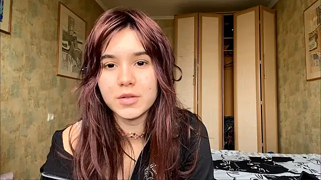 YoulaCoi live cam on StripChat