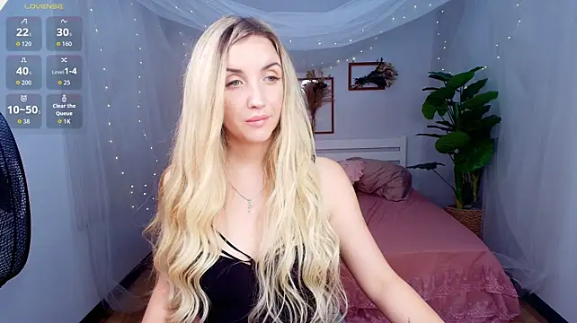 White_F0x live cam on StripChat