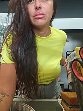 AmandaArt live cam on StripChat