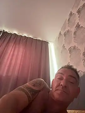 cobraboysex@xh (Ask my age) - i fuck my ass and cum