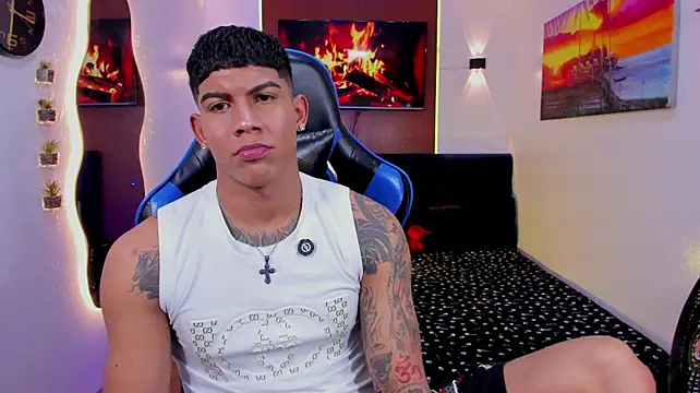 Damian_latinxxx live cam on StripChat