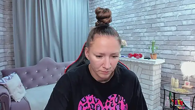 SarahCoksss live cam on StripChat