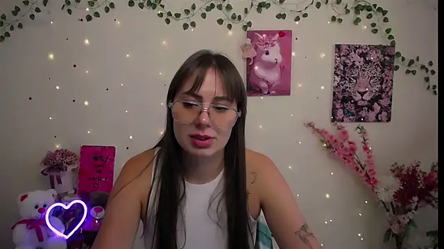 Amanda_Bright_ live cam on StripChat