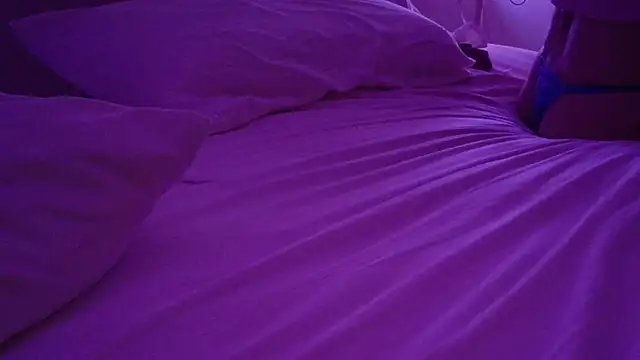 WarmSound live cam on StripChat