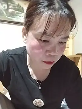Squirt107 live cam on StripChat