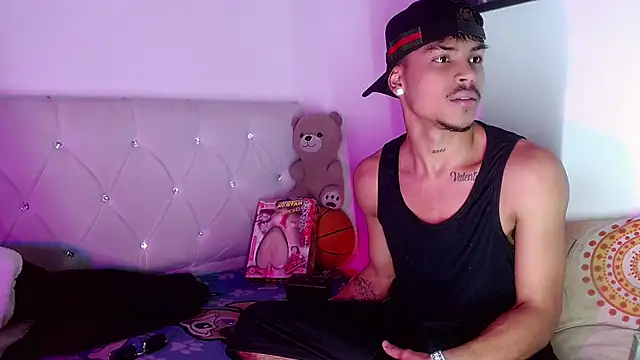 Angel_foxc13 live cam on StripChat