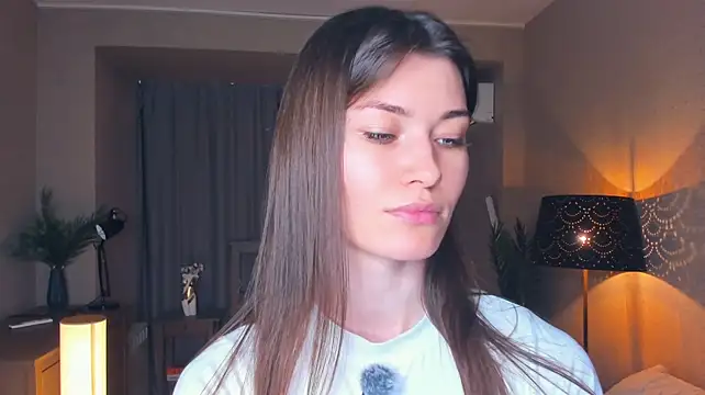 JulissaLipoma live cam on StripChat