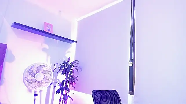 allison_mc live cam on StripChat