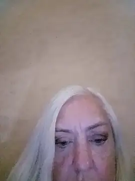 Julia20X live cam on StripChat