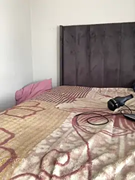 blessingsxo (F young) - Oil belly and push it out and oil boobs