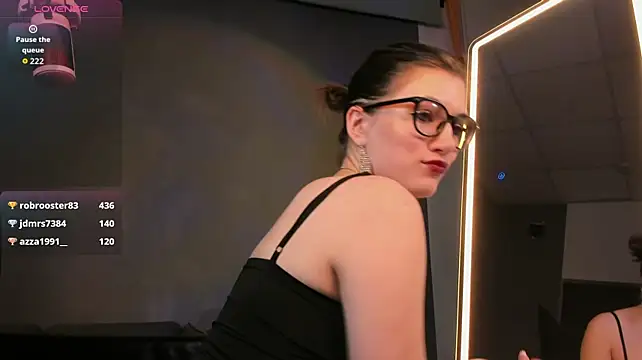 cathyadams (F young) - 😍 a new costume for the goddess👙