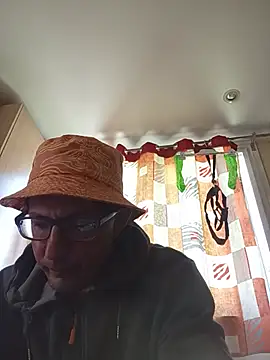 quarizo live cam on StripChat