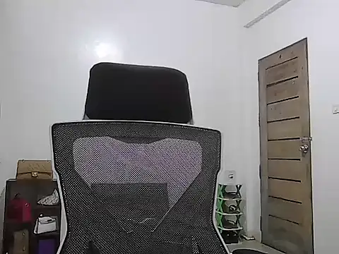 SluttyCumSlutSelena_69 live cam