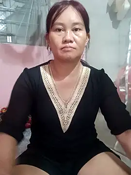 GinieBaby live cam on StripChat