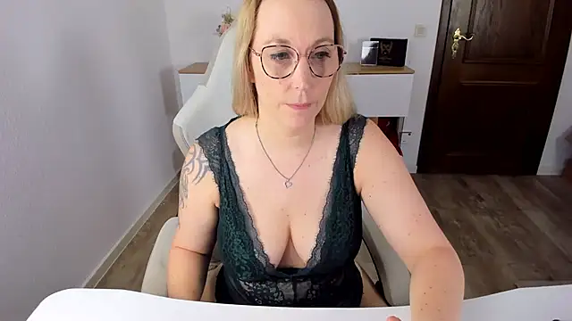 Sally_Secret