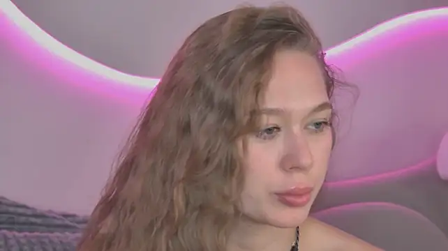 onlymollylolli live cam on StripChat