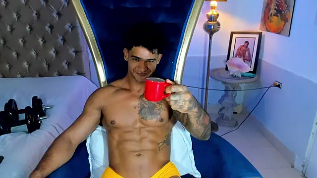 antonio__444 live cam on StripChat